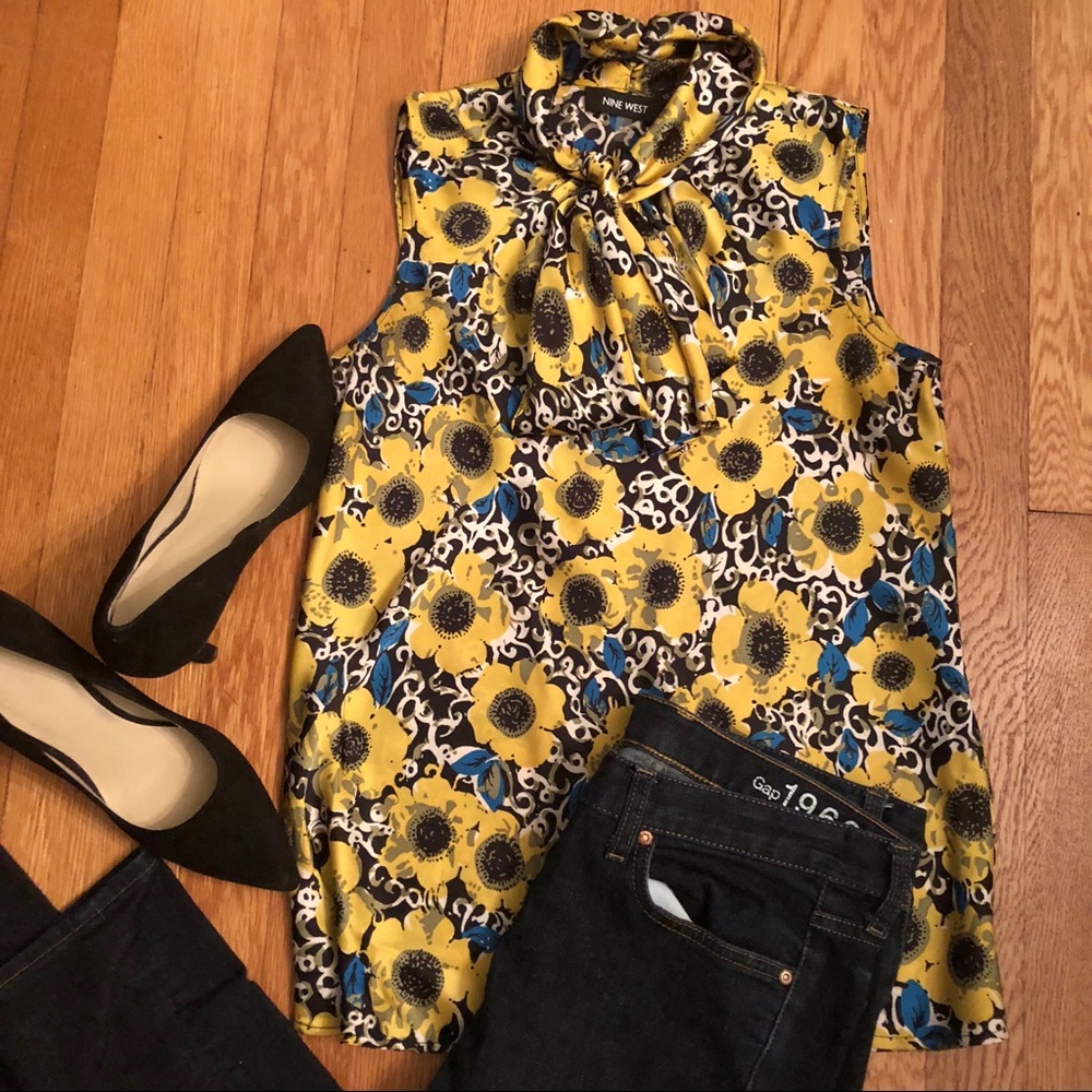 Nine West Sunflower sleeveless blouse